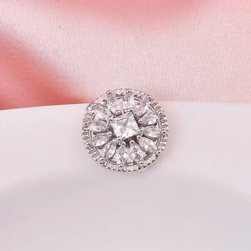 Broche Magnétique Fleur Cristal – Aimant Hijab Bijou