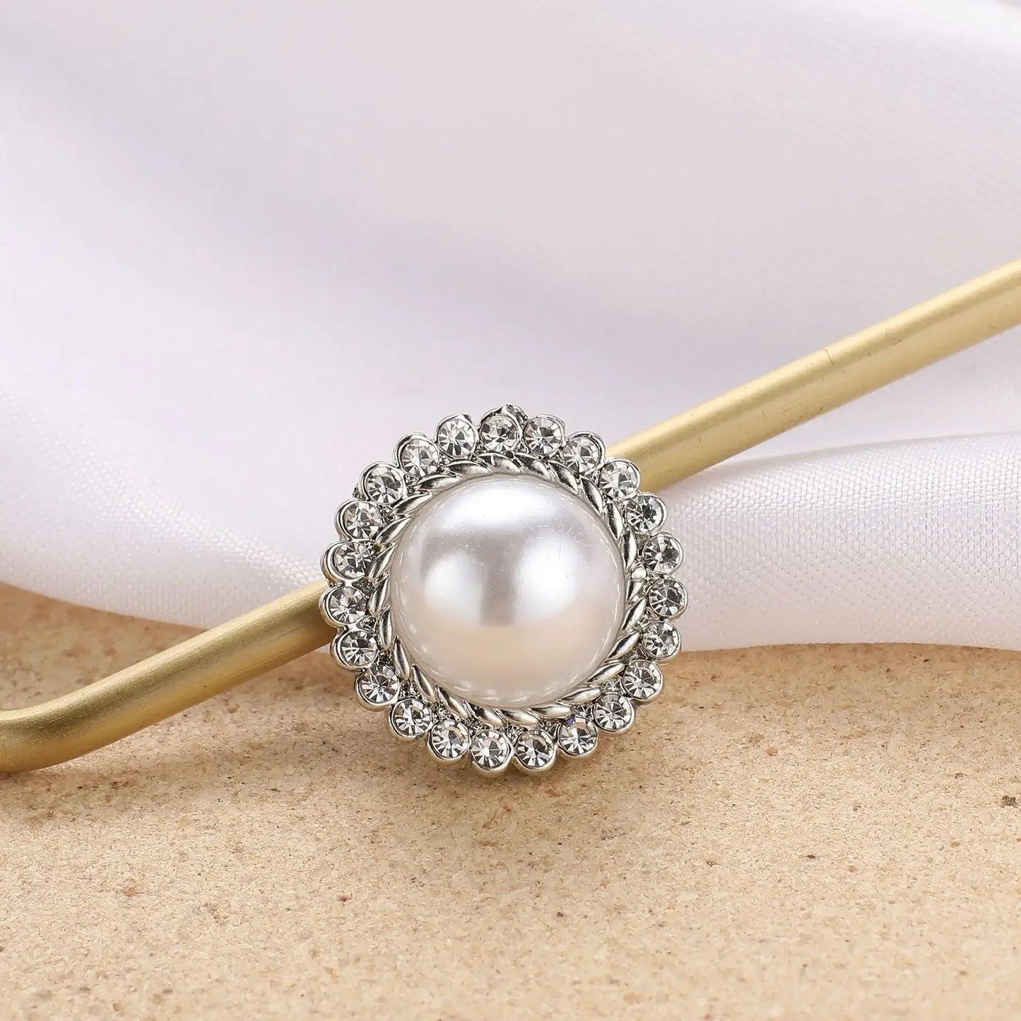 Aimant Hijab Invisible – Broche Magnétique Sans Épingle Ni Trou