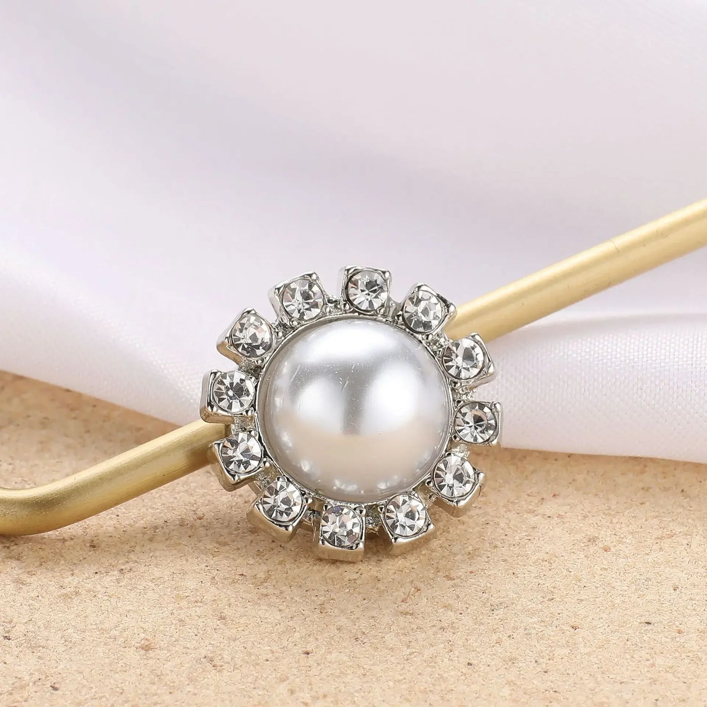 Aimant Hijab Invisible – Broche Magnétique Sans Épingle Ni Trou